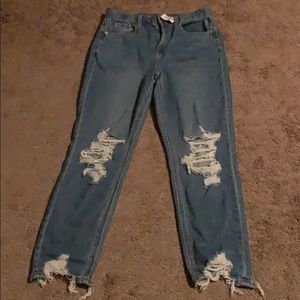 ❤️NWT❤️American Eagle SHORT mom jeans